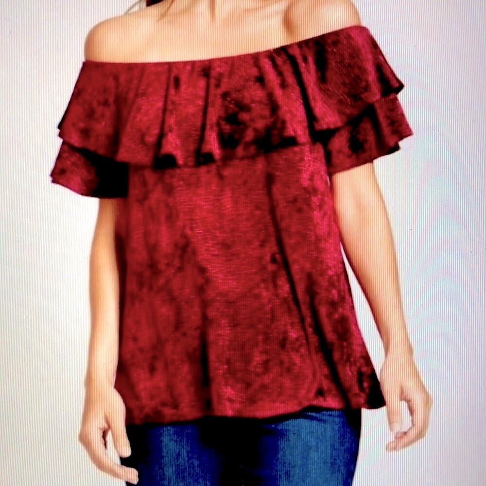 Knox Rose Burgundy Velvet off-the-shoulder top